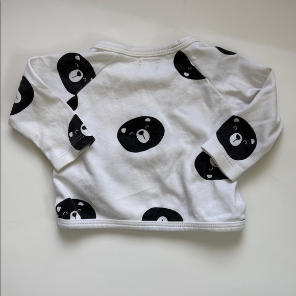 Tun Tun Welcome Home Baby 2 piece set black white bears 0-3 months neutral - Picture 4 of 7